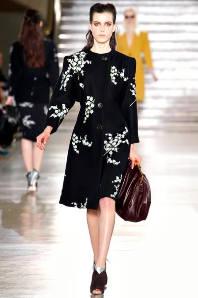 Look 26
